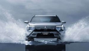 Mitsubishi destinator 7